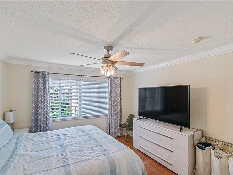 1515 E Broward Blvd #403 — Photo 10