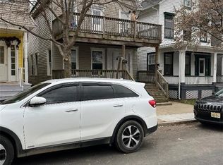 272 Sandford St, New Brunswick, NJ 08901