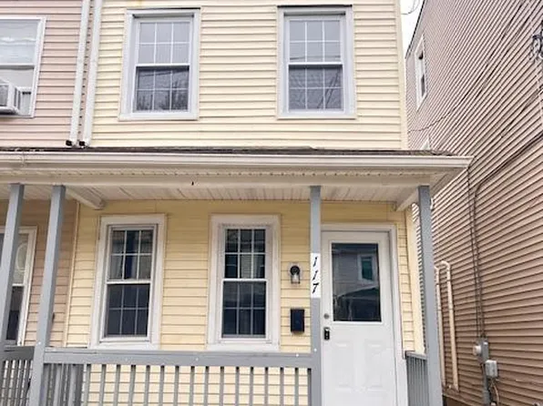117 E Federal St, Burlington, NJ 08016