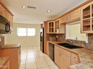 4900 NW 18th St, Lauderhill, FL 33313
