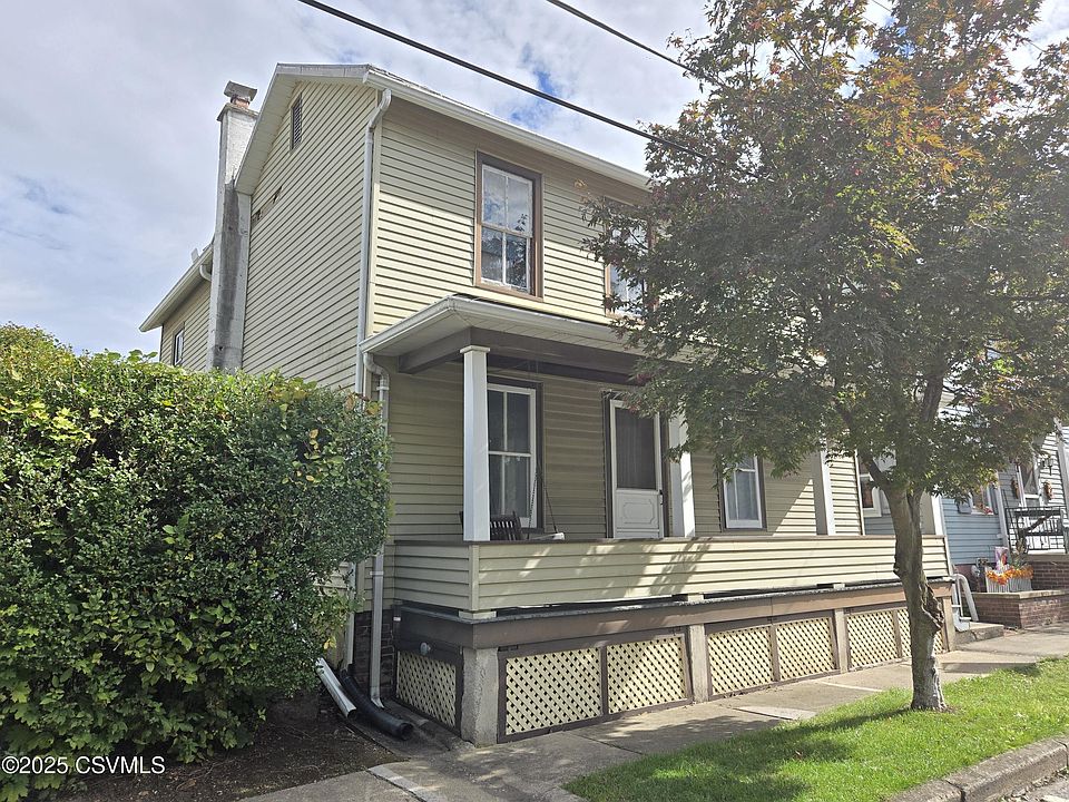 1st image of 52 N 8th St