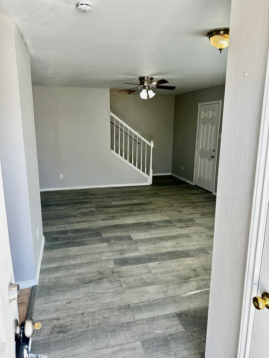 Building Photo - 768 Avondale Ave #201