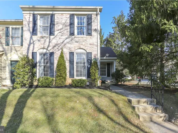 8527 Fountain Valley Dr, Montgomery Village, MD 20886