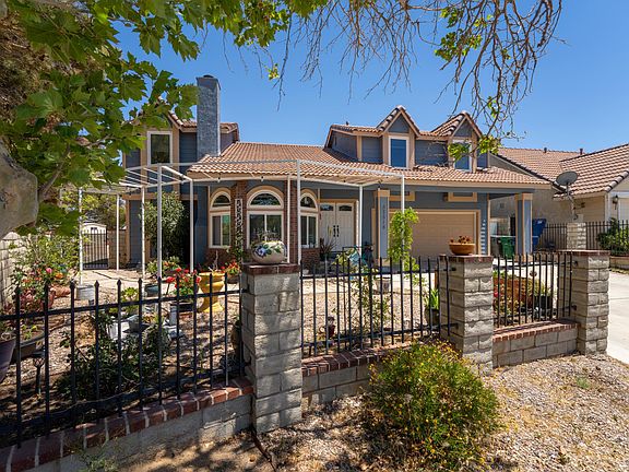 4th image of 37518 Larchwood Dr