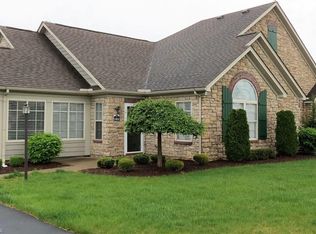 1202 River Glen Dr NE, Warren, OH 44484