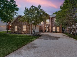 9727 Vinewood Dr, Dallas, TX 75228