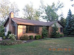 6987 Bear Ridge Rd, North Tonawanda, NY 14120