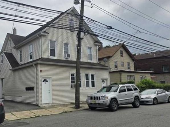121 Washington Ave APT 2