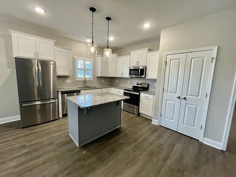 5177 Maxwell Rd — Photo 4