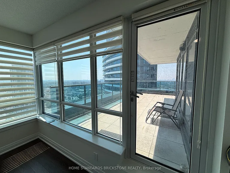 7165 Yonge St #Penthouse 108 — Photo 7