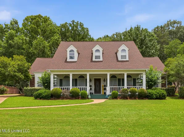 443 Woodlands Cir, Brandon, MS 39047