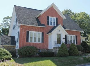 56 Glezen St, Worcester, MA 01604