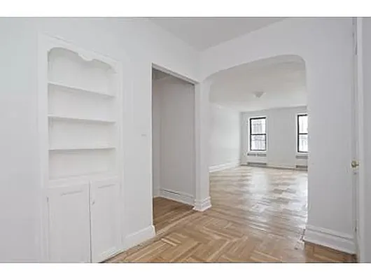 Rented by Douglas Elliman | media 8