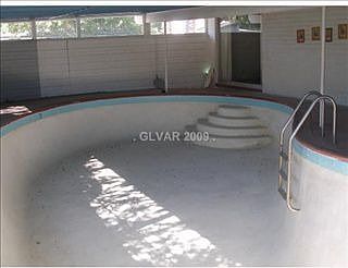 1st image of 2208 Bonnie Brae Ave