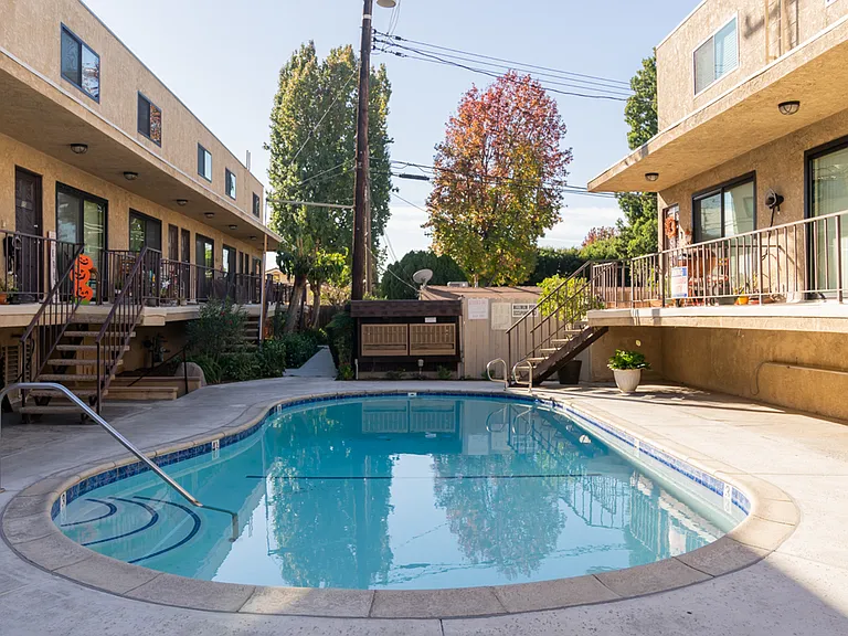 Magnolia Apartments — Photo 24