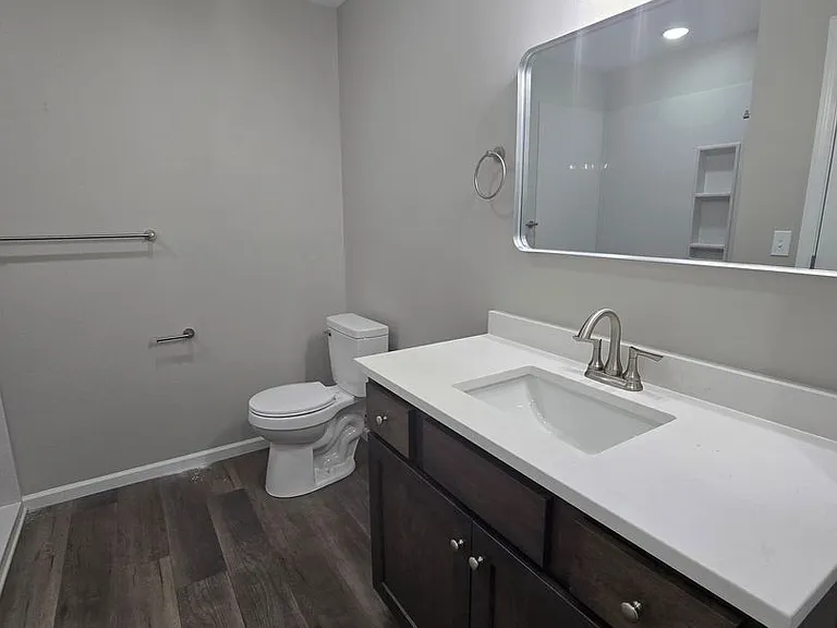 1506 Saint Marias St — Photo 7
