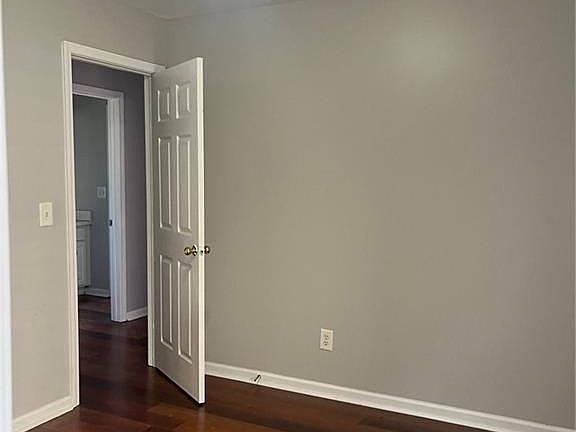 4th image of 2030 Atkinson Park Dr