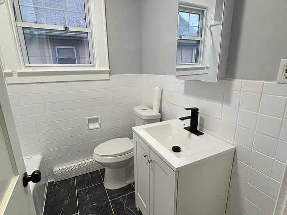 1008 Drake Ave #Single fam — photo 10 of 12