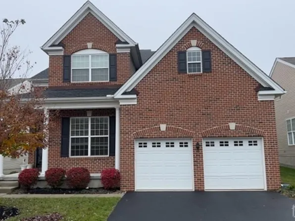 41 Inverness Dr S, Kendall Park, NJ 08824
