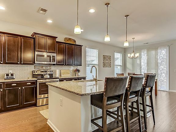 4th image of 116 Westover Dr