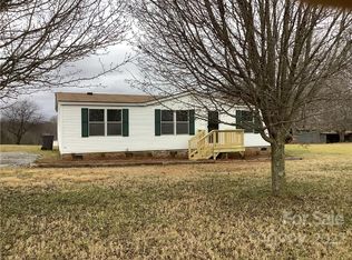 889 Tabor Rd, Olin, NC 28660