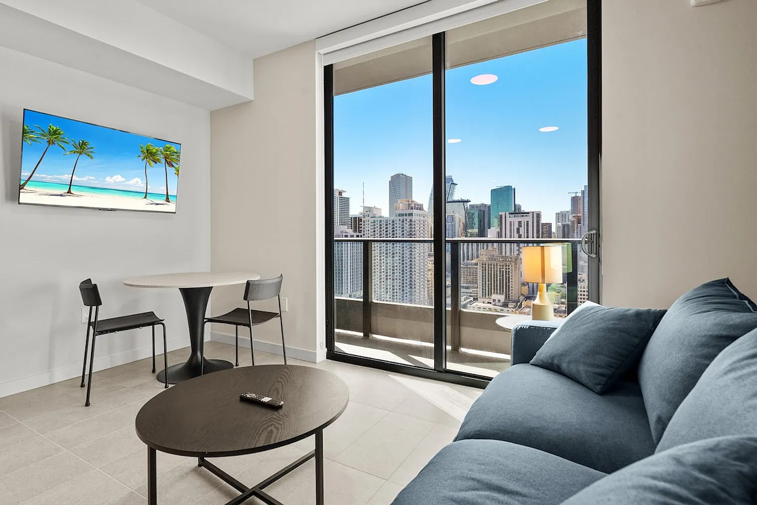 Studio, 1.0 bath, 419 sqft, $4,032 — Photo 4