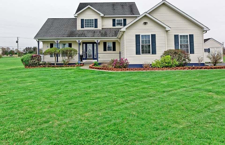 1st image of 4 Eagle Ln