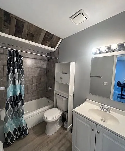 401 Smith St #C1 — Photo 10