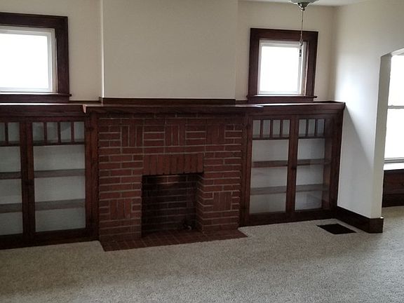 2nd image of 607 N Prospect St