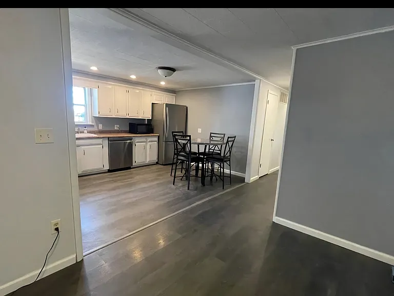 44 Circle Dr — Photo 7