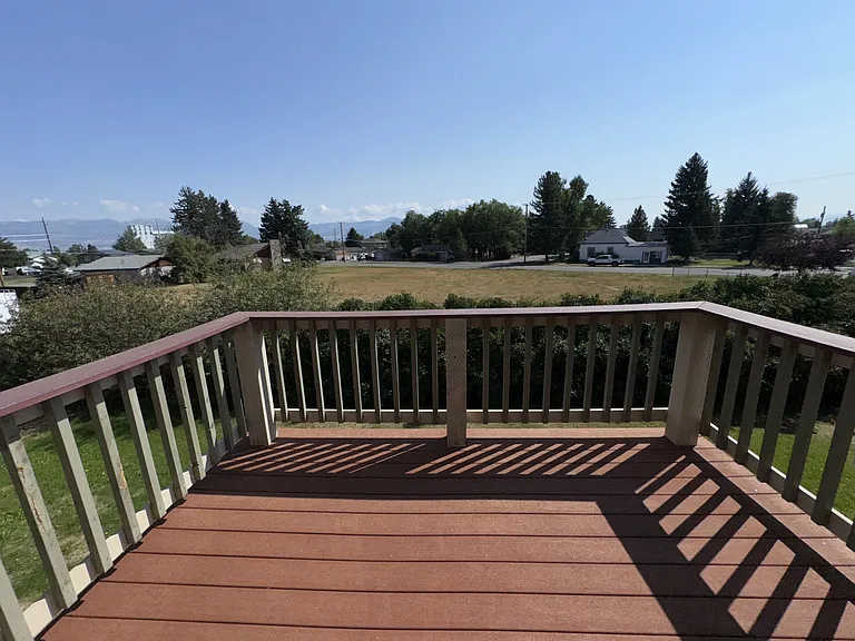 606 Minnesota St — Photo 15