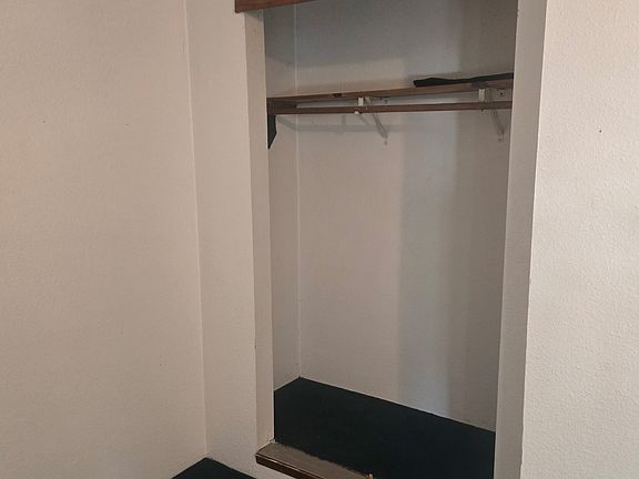 3rd image of 119 Columbia St NW #1
