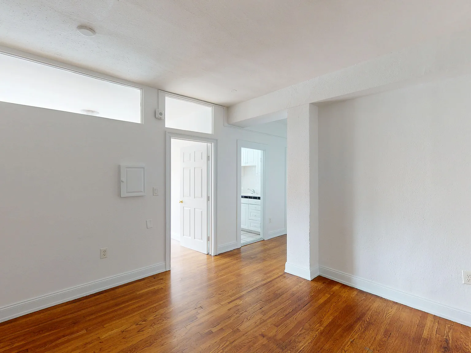Charming 1BR in Central San Francisco | Pet Friendly | Shared Laundry — Photo 3