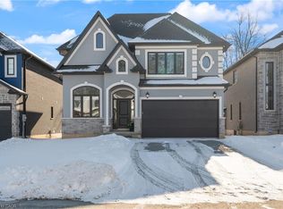 66 Cesar Pl, Hamilton, ON L9G 0G3