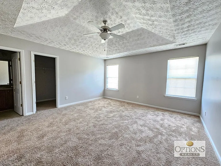 752 Georgetown Ct — Photo 15