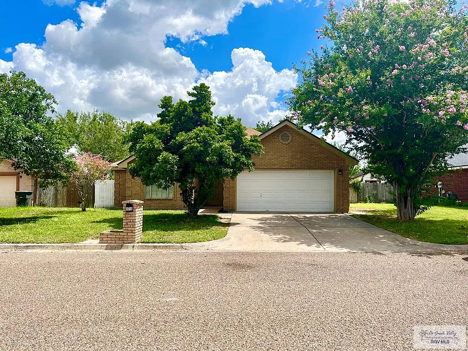 3713 Sun Chase Dr