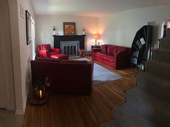 2nd image of 2807 W 50th St