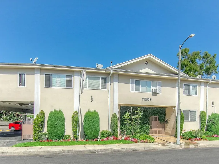 11305 Graham Pl — Photo 21