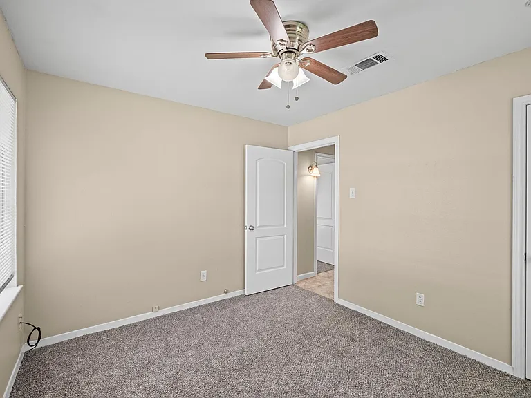 2304 Cedar Bayou Rd — Photo 16
