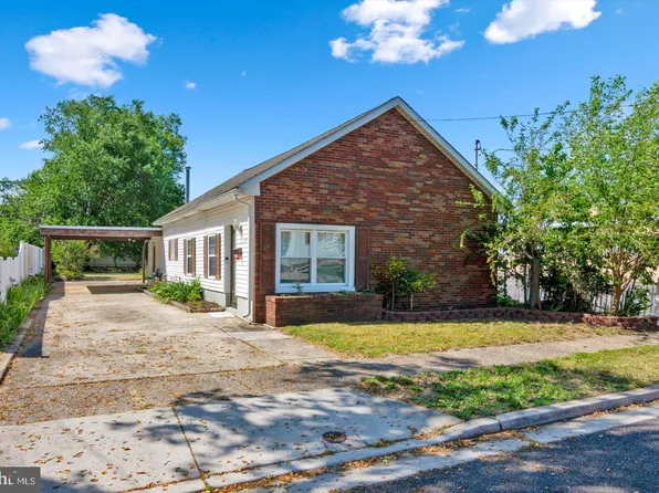 219 Pratt St, Hammonton, NJ 08037