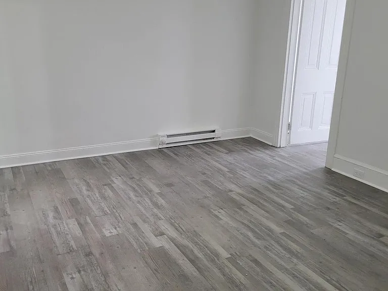 1801 S Main St #4 — Photo 11