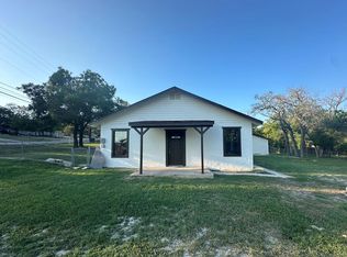 101 4th St, Ingram, TX 78025