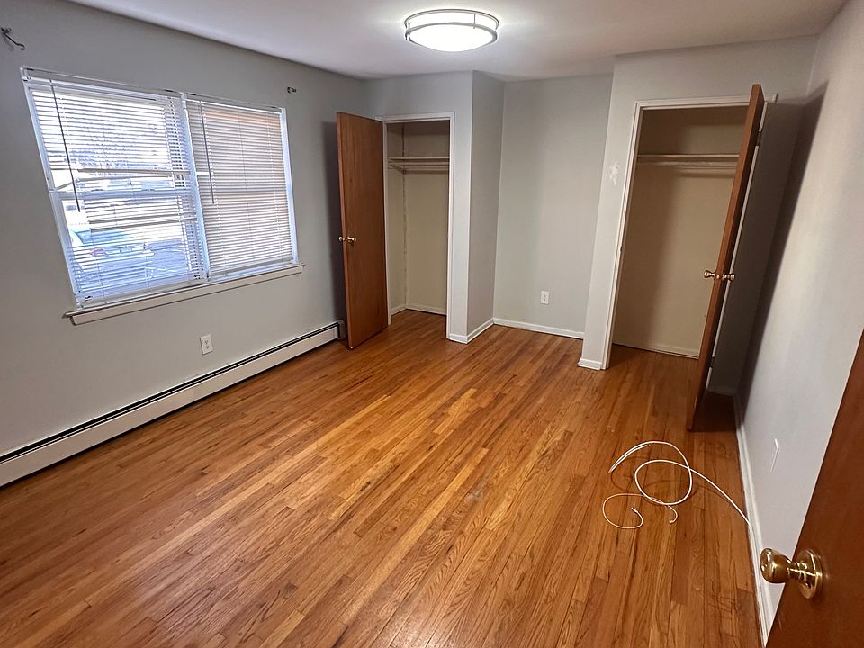 2nd image of 5 Elm Ave APT 5A