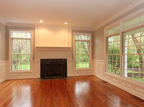 3rd image of 5808 Whiting Dr