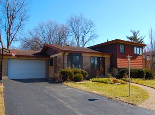 800 Lavergne Ave, Wilmette, IL