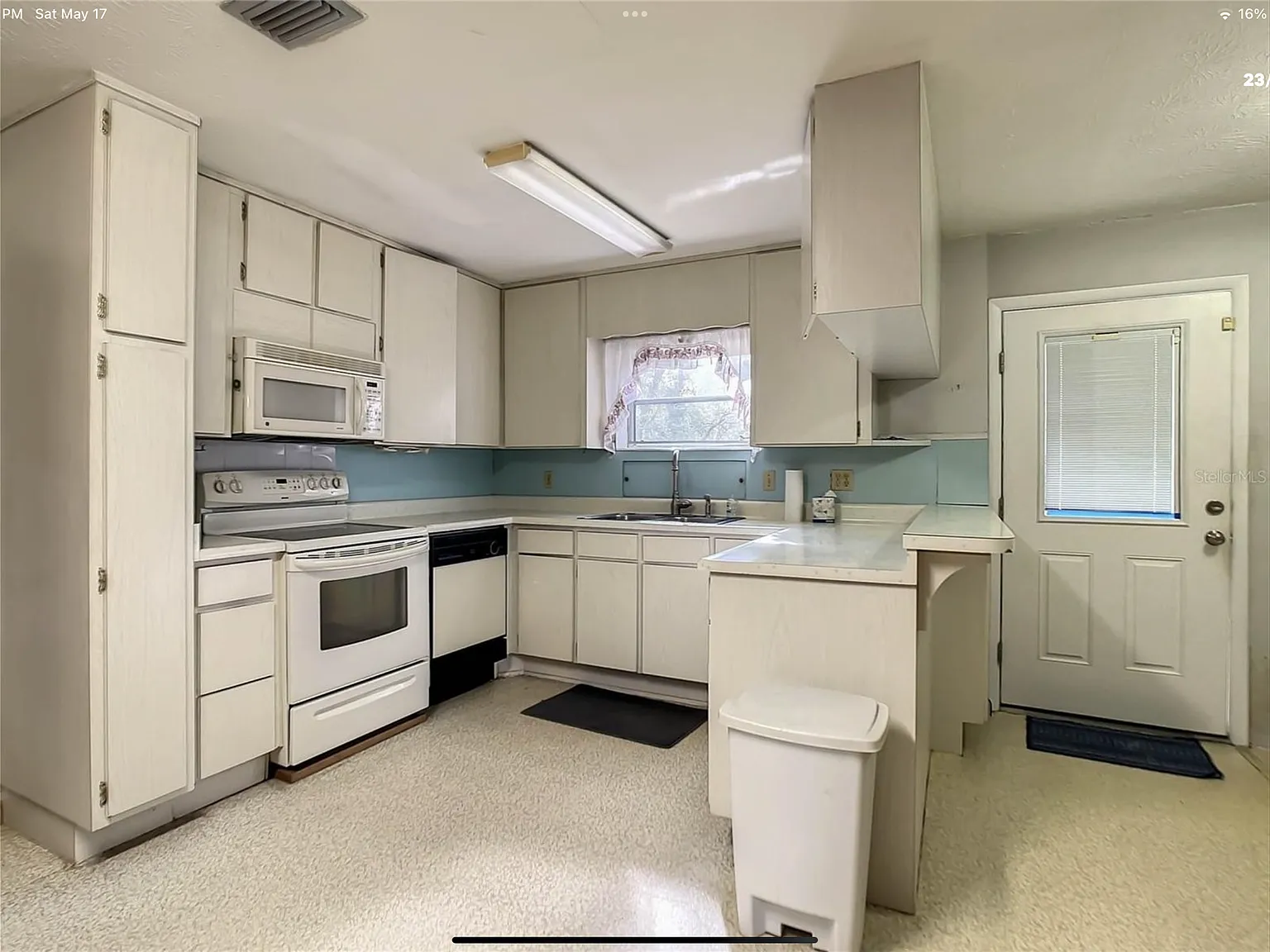 3 bed, 2766 sqft, $2,000 — Photo 3