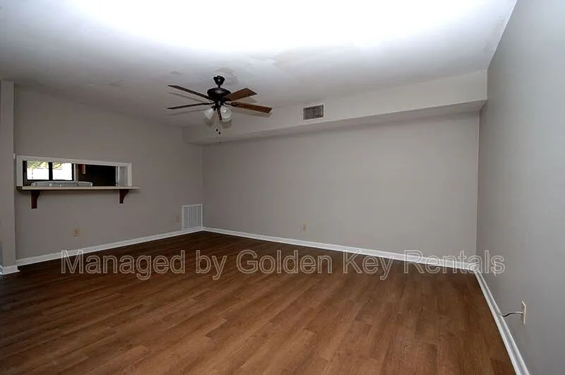 2 bed, 2.5 bath, $1,450 — Photo 3