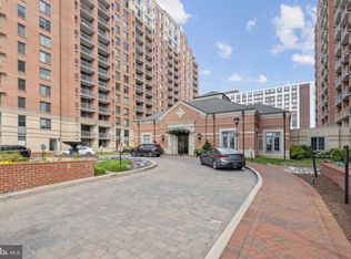 11710 Old Georgetown Rd APT 1107, North Bethesda, MD 20852