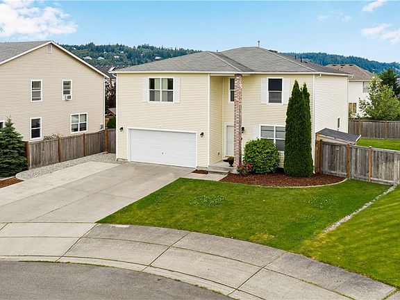 3rd image of 201 Lawson Ct NE