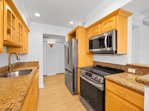 2nd image of 1515 E Broward Blvd APT 227